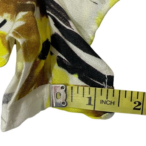 Alice + Olivia Cassia Flutter Romper - Daisy Field - 0 - Picture 6 of 14